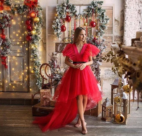 Cute Red Cocktail dress that is perfect for Christmas